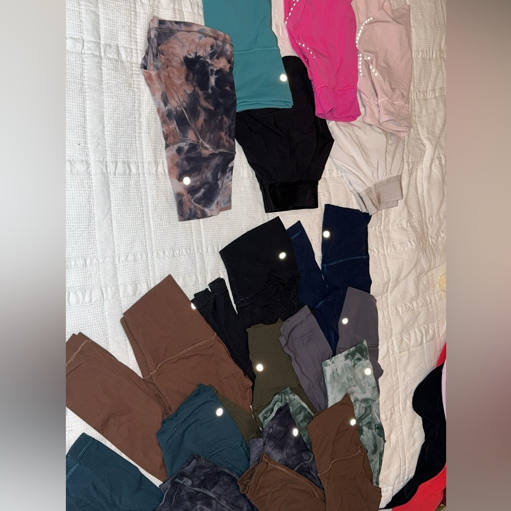 Lululemon size 4 clean out